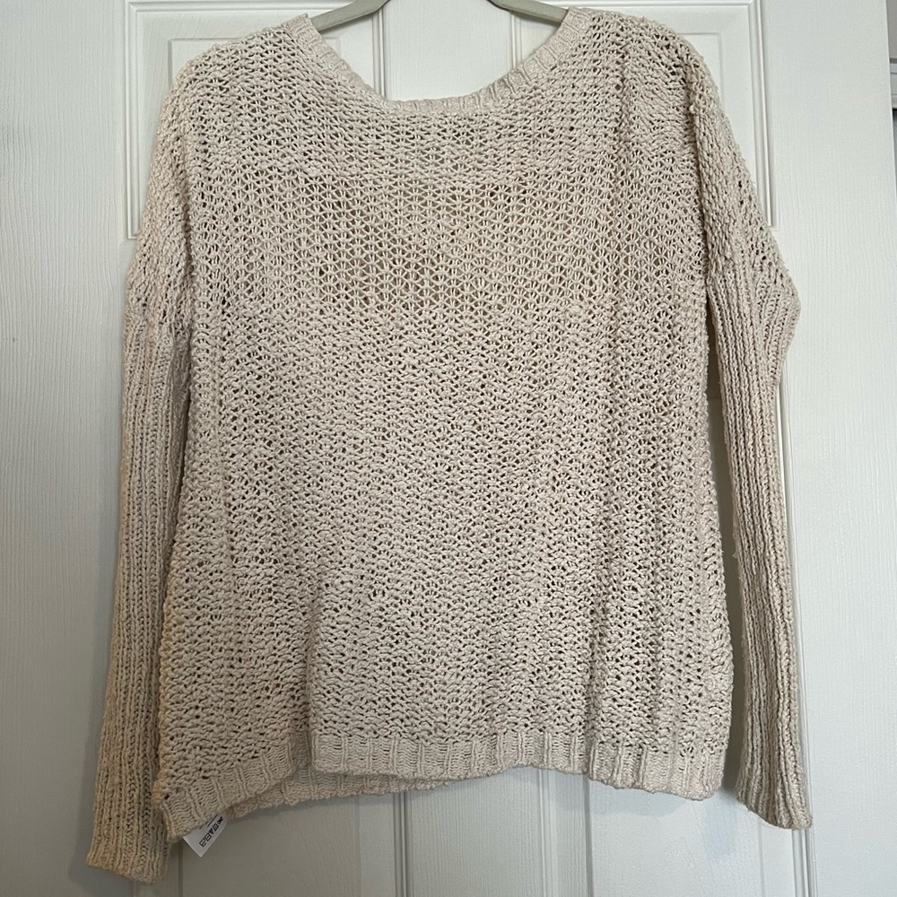 Cream Roxy sweater (M) - Picture 2 of 3